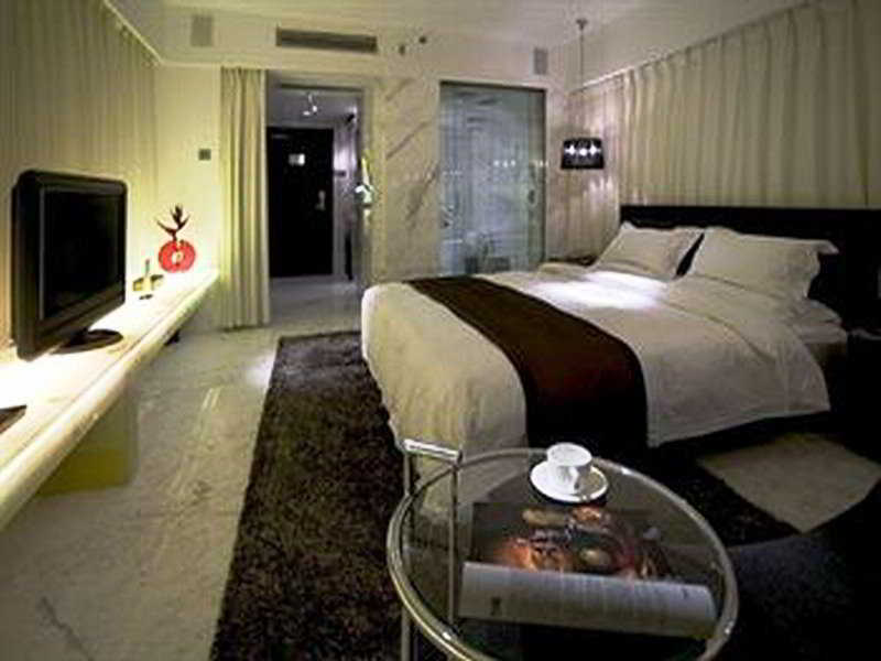 Kingtown Hotel Hongqiao Шанхай Екстериор снимка